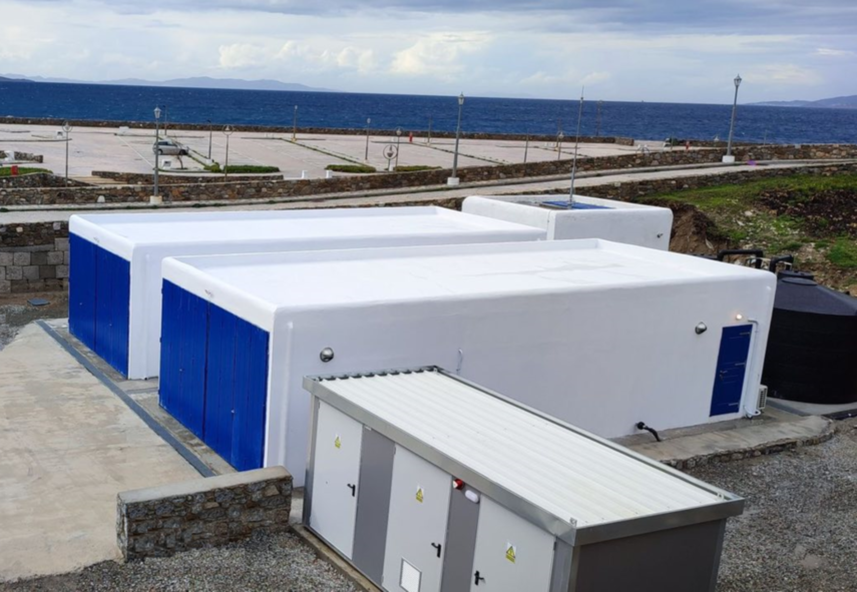New Containerized Seawater RO plant of 2.000 m³ per day capacity of potable water delivered by Watera
